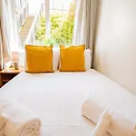 Апартаменты Bright 2-bed Close *