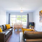Appartement Bright 2-bed Close *