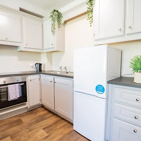 شقة Bright 2 Bedroom In Dunaras غالواي