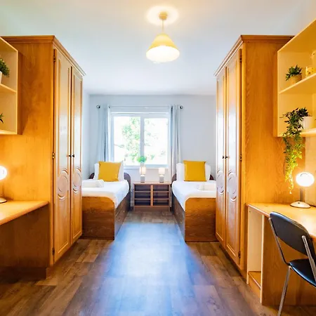 Bright 2 Bedroom In Dunaras *