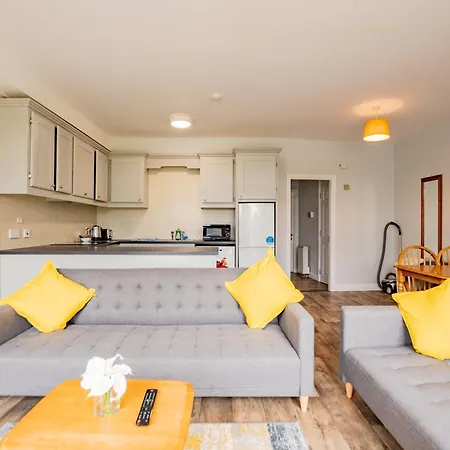 아파트 Bright 2 Bedroom In Dunaras