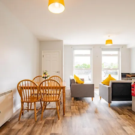 아파트 Bright 2 Bedroom In Dunaras 골웨이