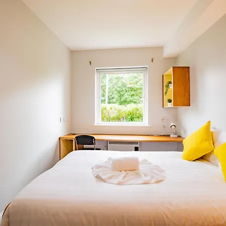 Bright 2 Bedroom In Dunaras 골웨이