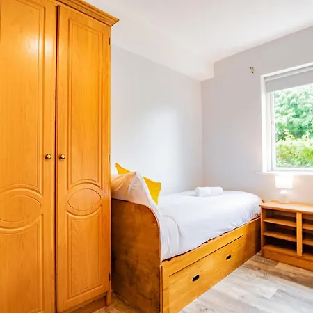 Bright 2 Bedroom In Dunaras 아파트 *